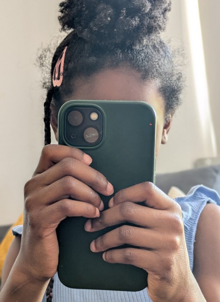 Is a 6-Year-Old Ready for a Smartphone? Parent Guide